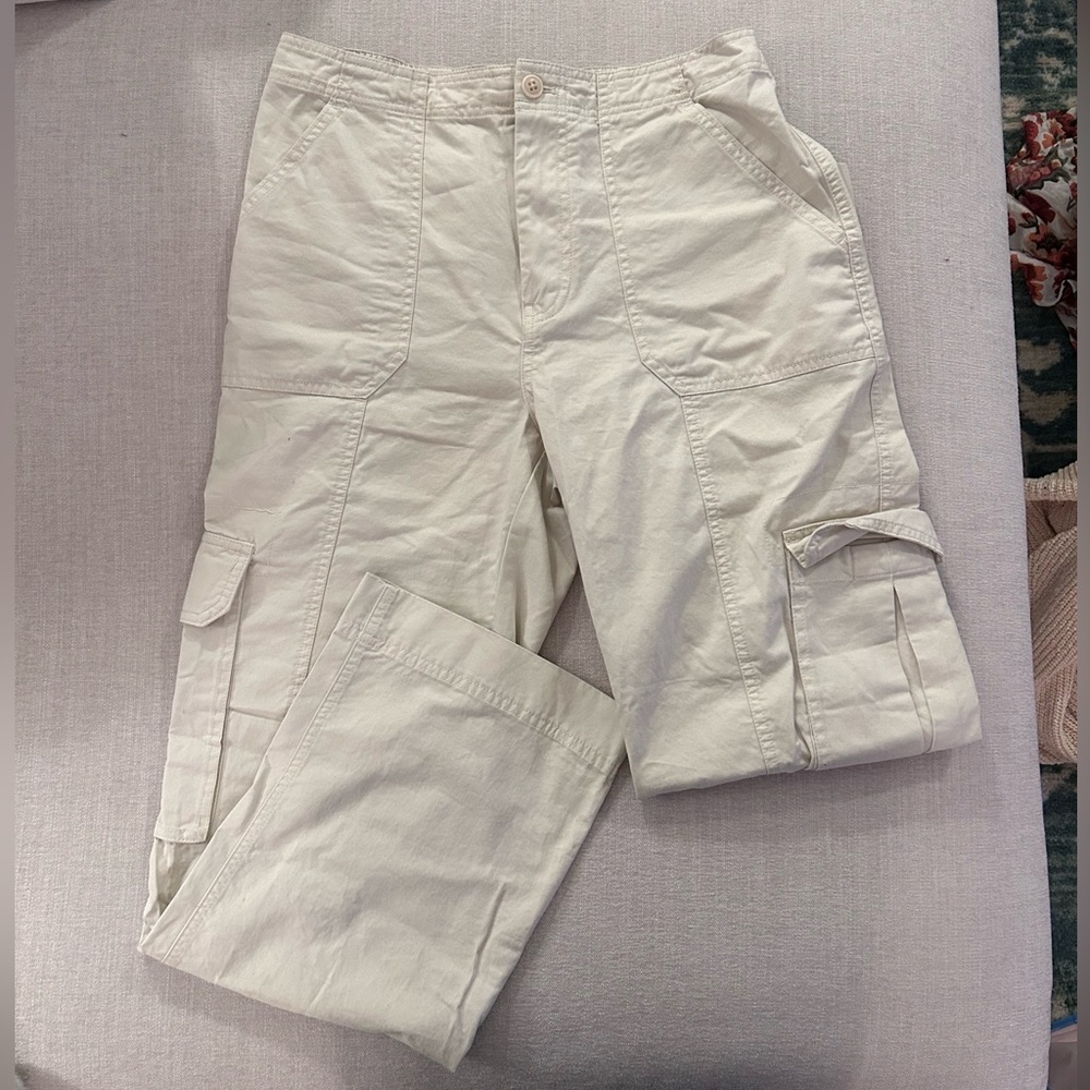 Abercrombie cargo pants, size 8.